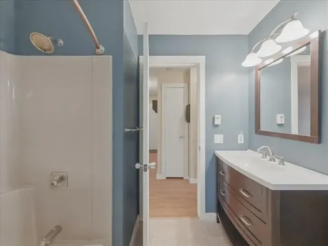 148 N Twin Oaks Terrace South Burlington VT 05403