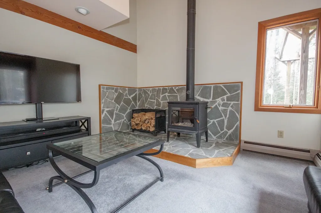 20 Edwin's Pond Road Rochester VT 05767