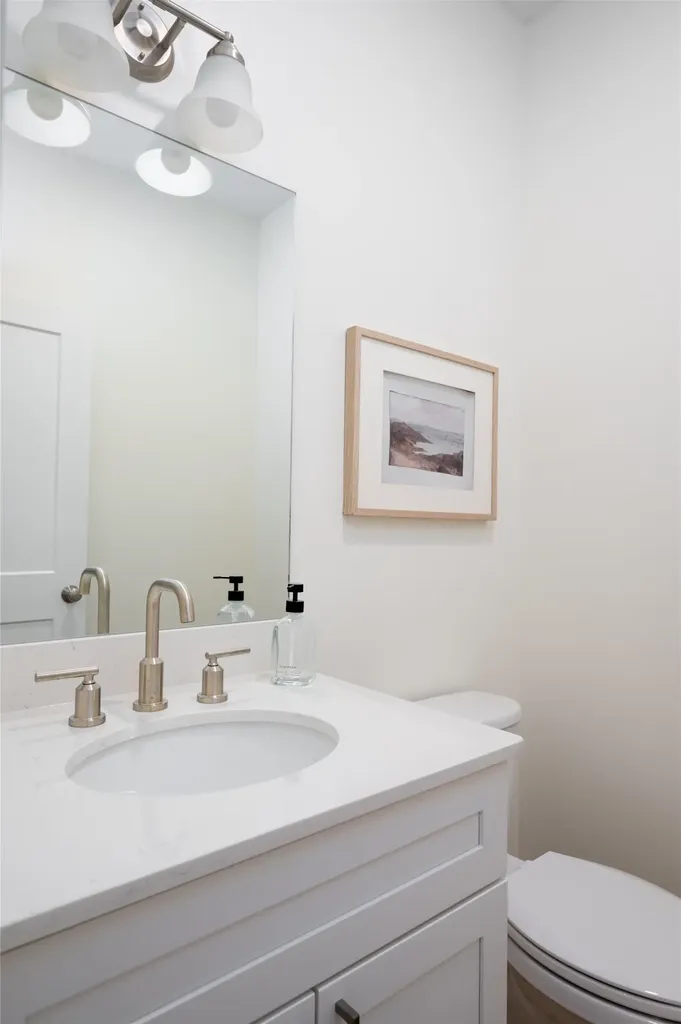 15 Suffolk Drive Concord NH 03303