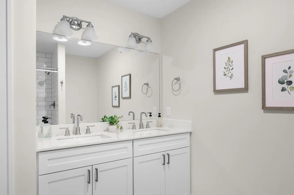 15 Suffolk Drive Concord NH 03303