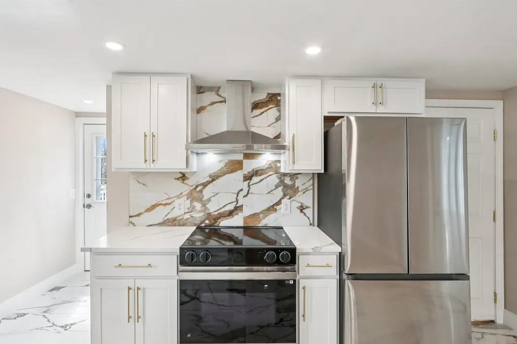 101 Souhegan Street Milford NH 03055