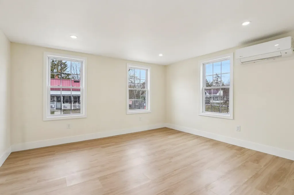 101 Souhegan Street Milford NH 03055