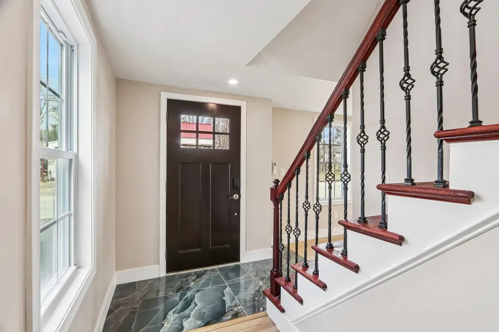 101 Souhegan Street Milford NH 03055