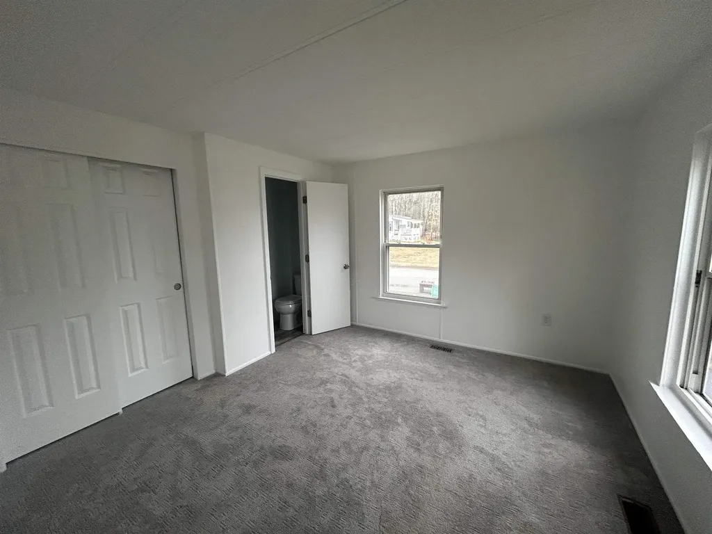 609 Sherwood Glen Somersworth NH 03878