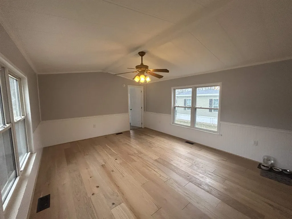 609 Sherwood Glen Somersworth NH 03878