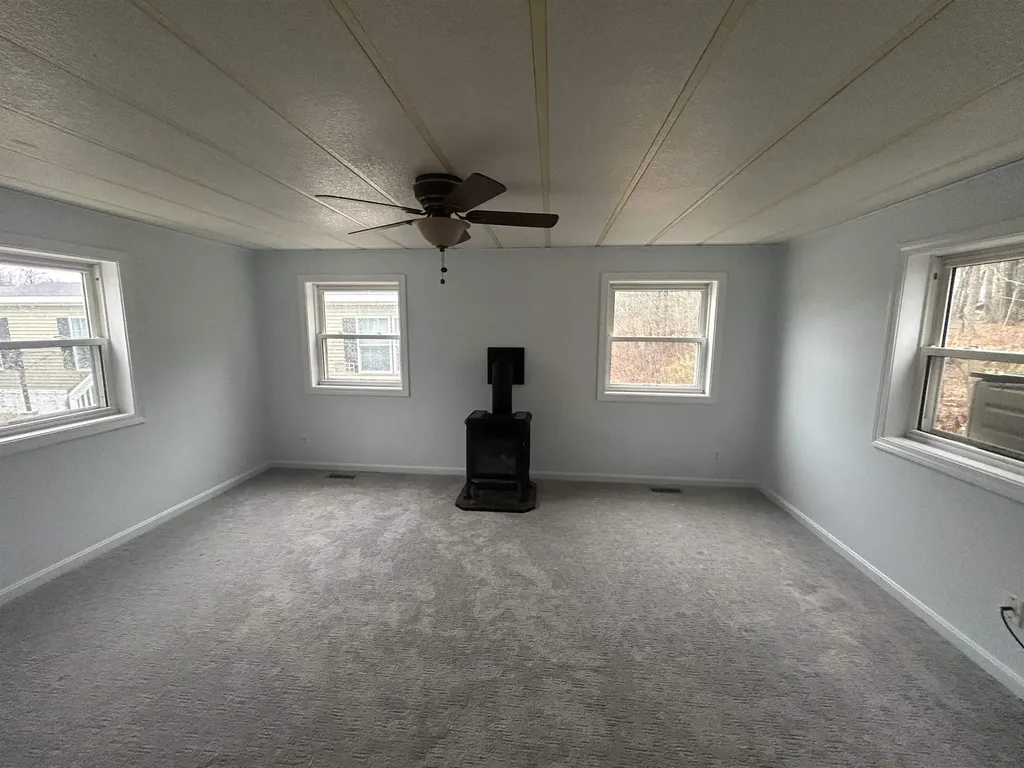 609 Sherwood Glen Somersworth NH 03878