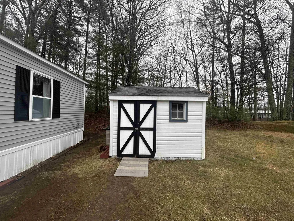609 Sherwood Glen Somersworth NH 03878