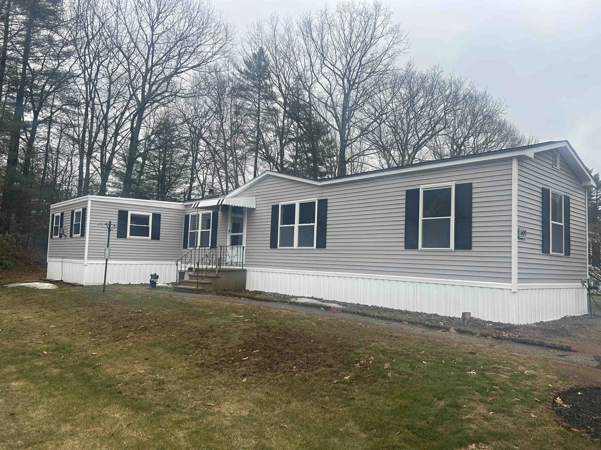 609 Sherwood Glen Somersworth NH 03878