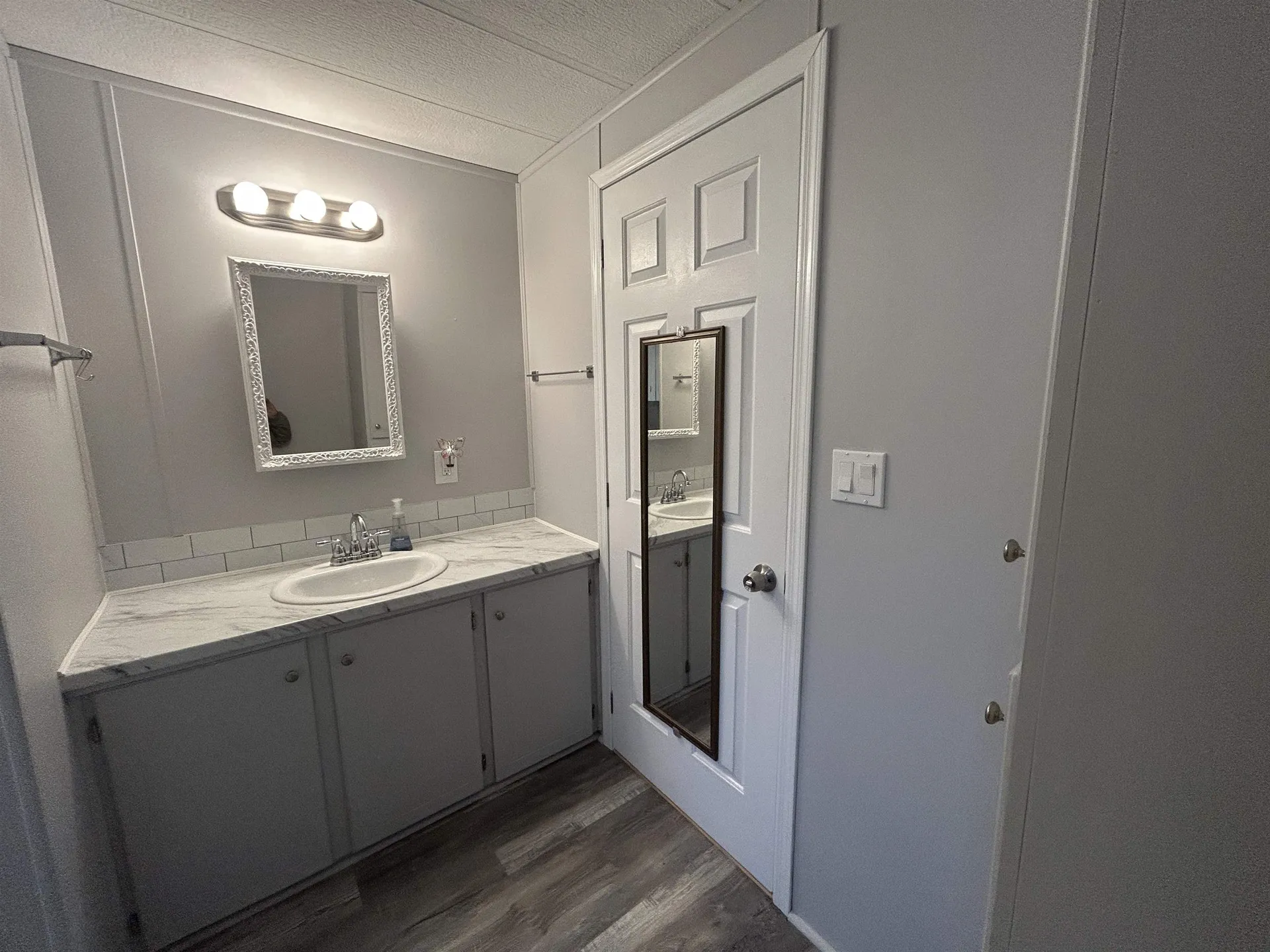 609 Sherwood Glen Somersworth NH 03878