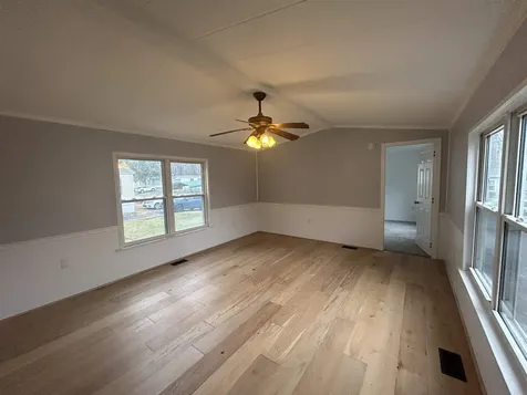 609 Sherwood Glen Somersworth NH 03878