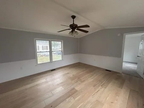 609 Sherwood Glen Somersworth NH 03878