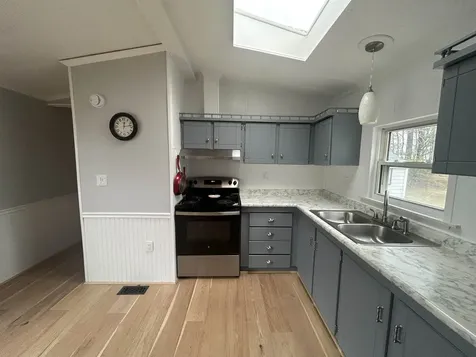 609 Sherwood Glen Somersworth NH 03878