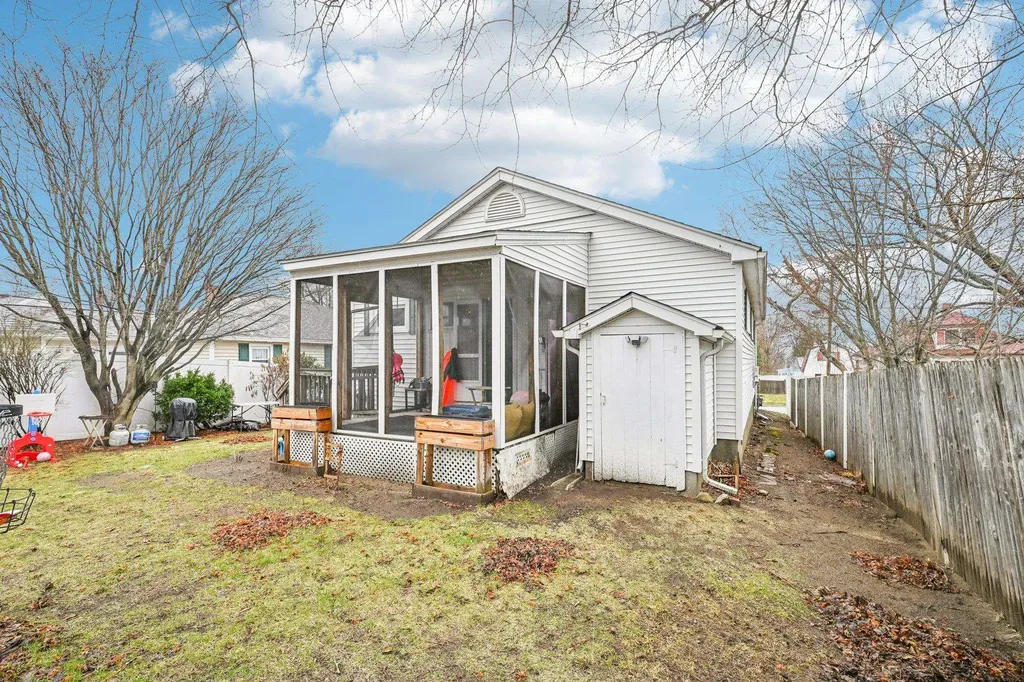 170 S Hall Street Manchester NH 03103