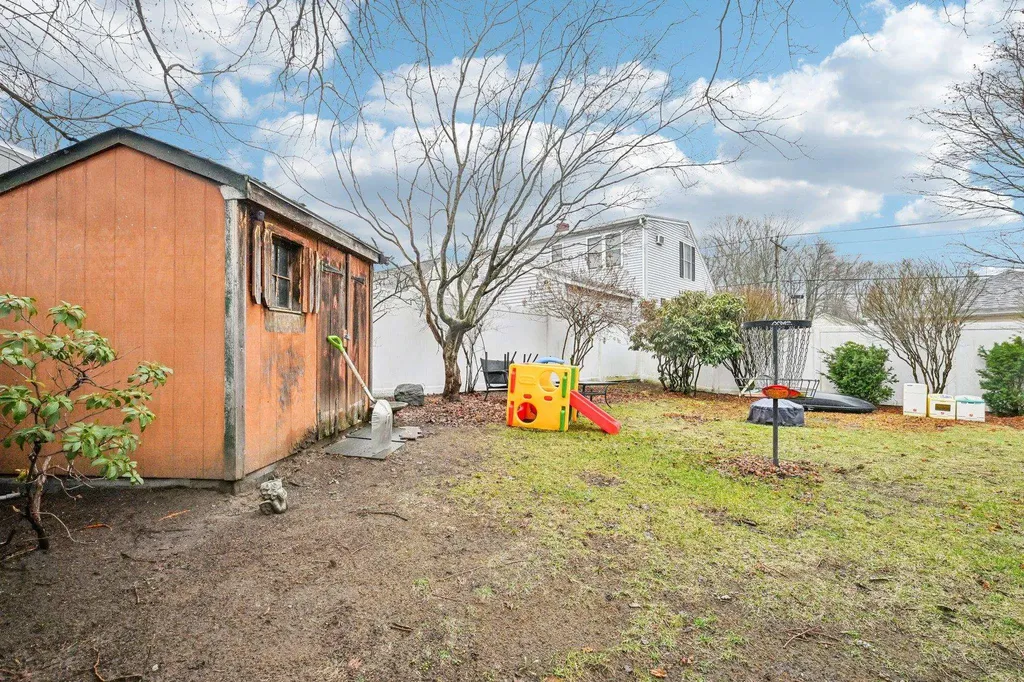 170 S Hall Street Manchester NH 03103