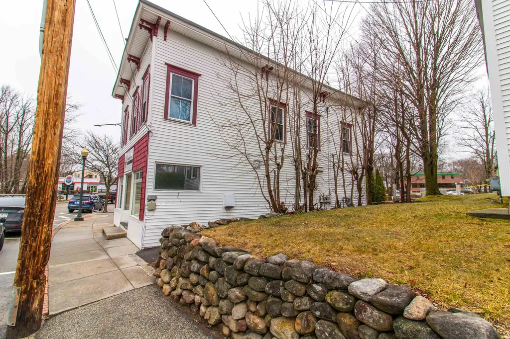 4 Union Street Milford NH 03055