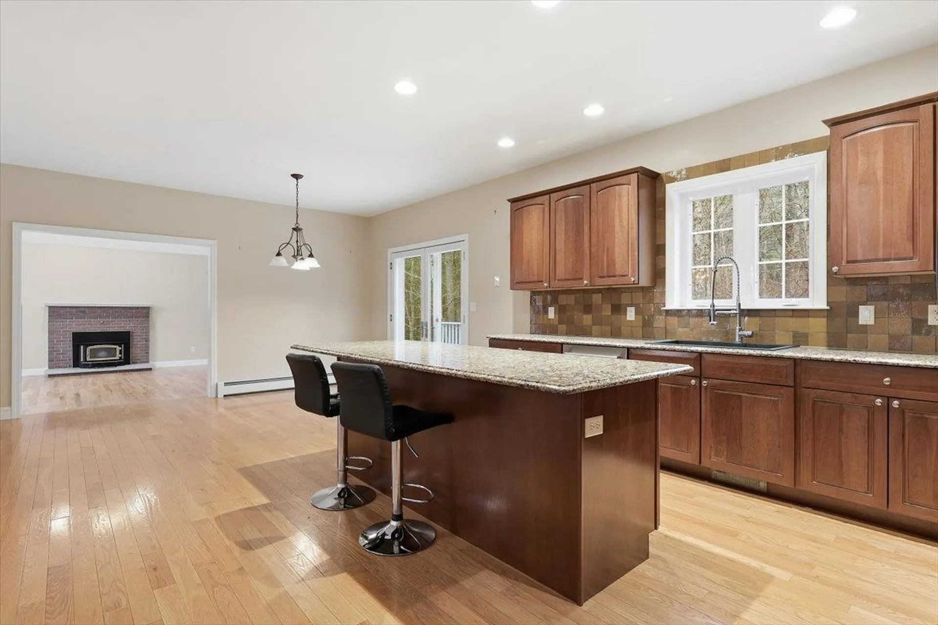 2 Walter Hill Road Mont Vernon NH 03057