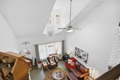 93 Trail Haven Drive Londonderry NH 03053