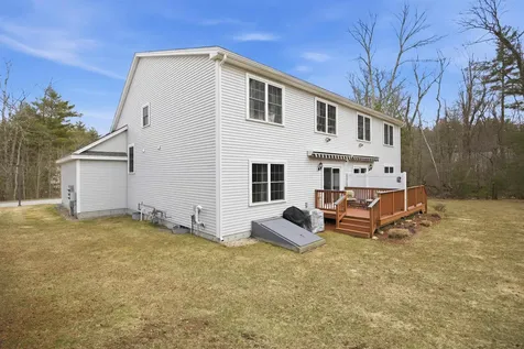 93 Trail Haven Drive Londonderry NH 03053