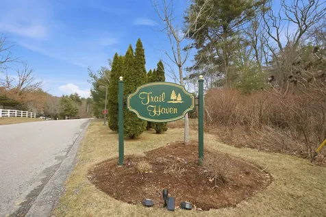 93 Trail Haven Drive Londonderry NH 03053