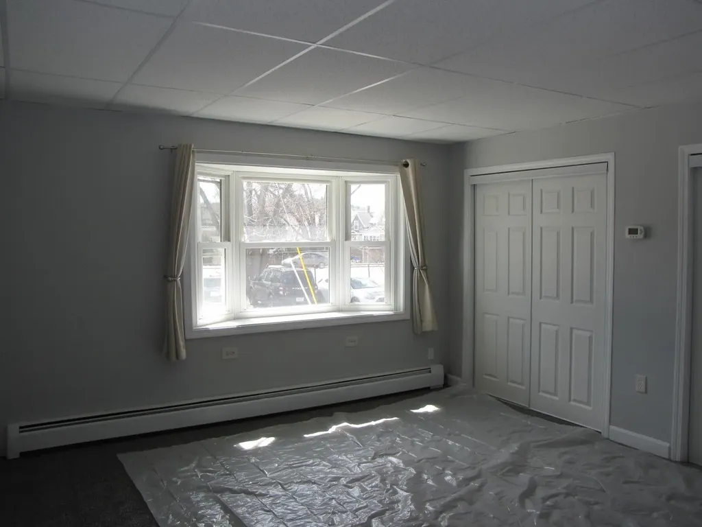 3 Mcilvin Street Manchester NH 03103