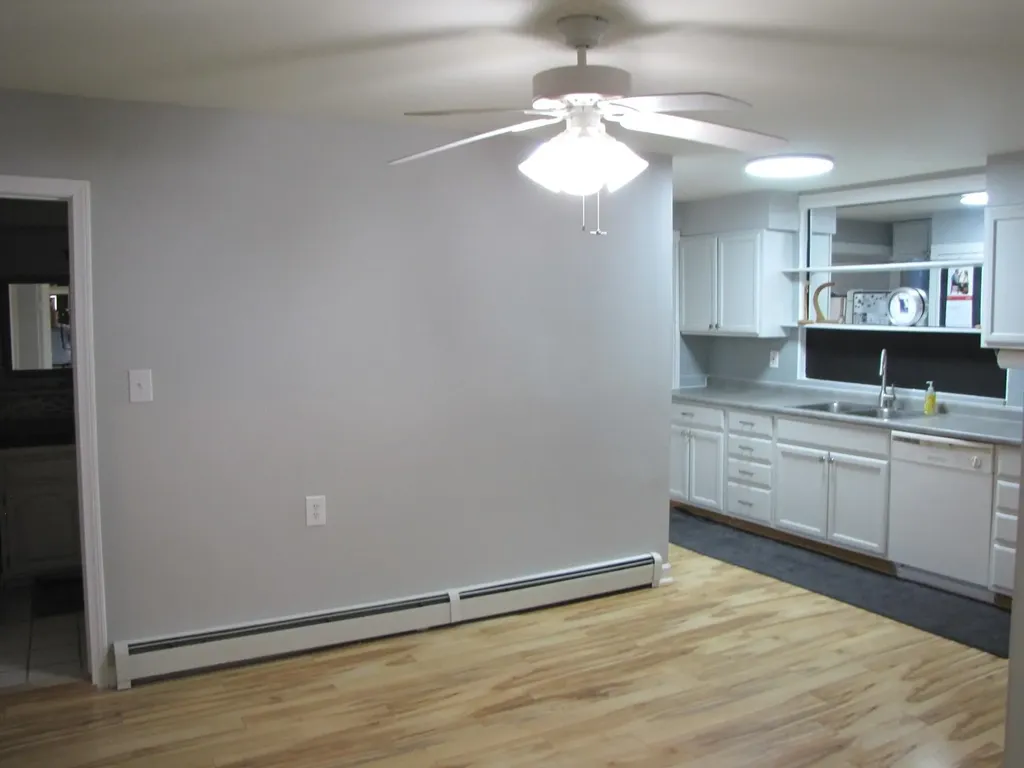 3 Mcilvin Street Manchester NH 03103