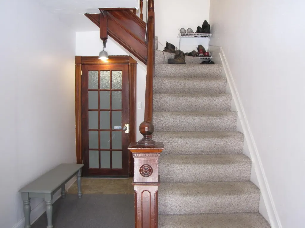 3 Mcilvin Street Manchester NH 03103