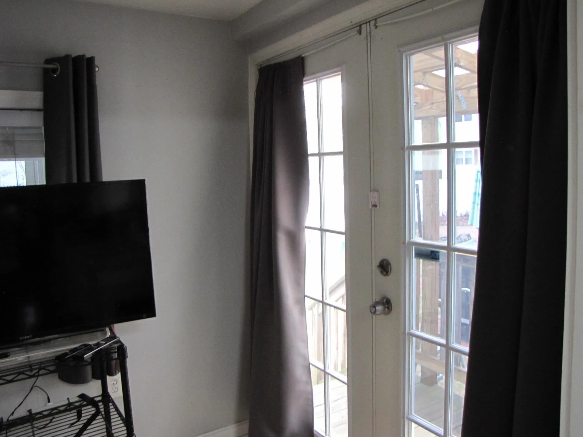 3 Mcilvin Street Manchester NH 03103