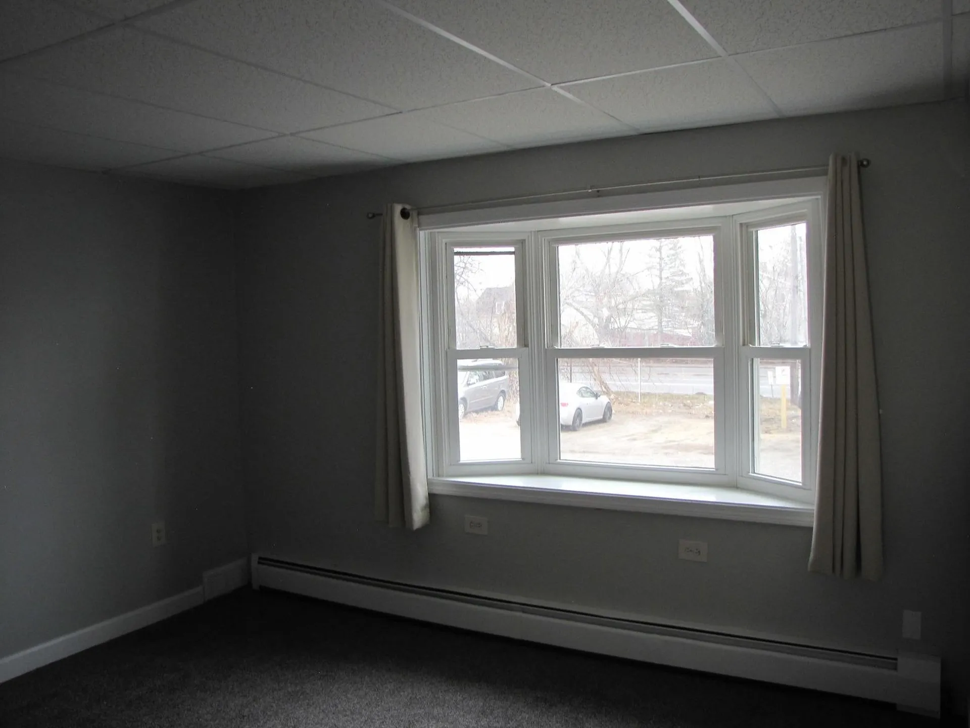 3 Mcilvin Street Manchester NH 03103