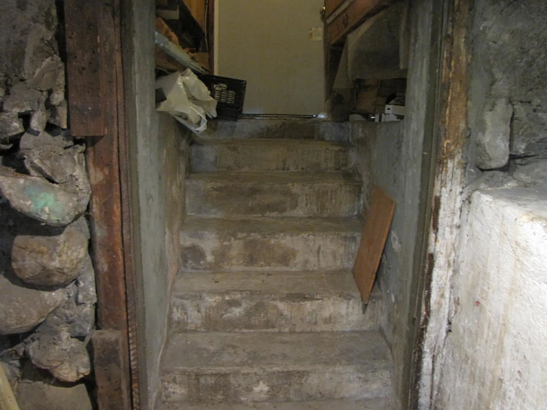 3 Mcilvin Street Manchester NH 03103