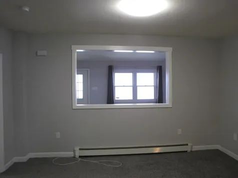 3 Mcilvin Street Manchester NH 03103