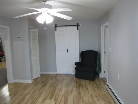 3 Mcilvin Street Manchester NH 03103