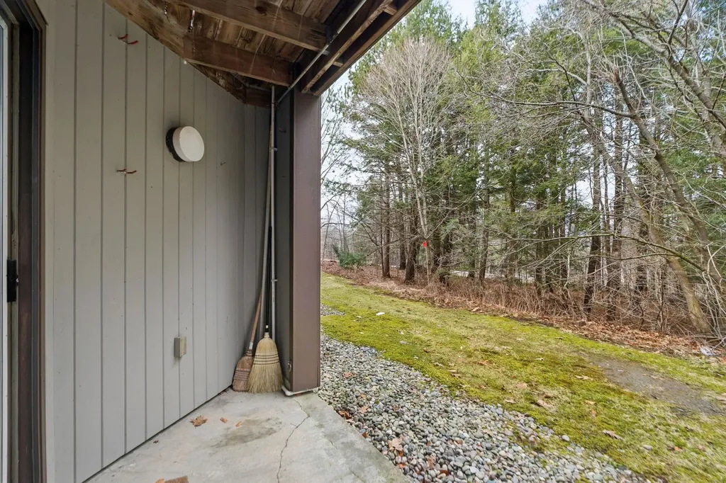 127 Mountains Edge Road West Windsor VT 05037