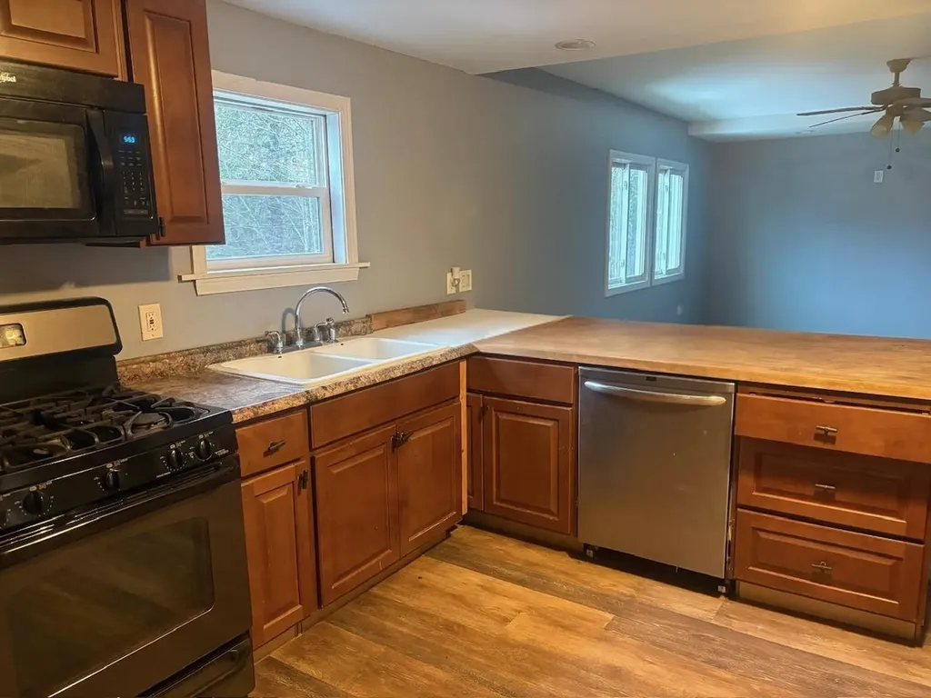 18 Shady Lane Northfield NH 03276