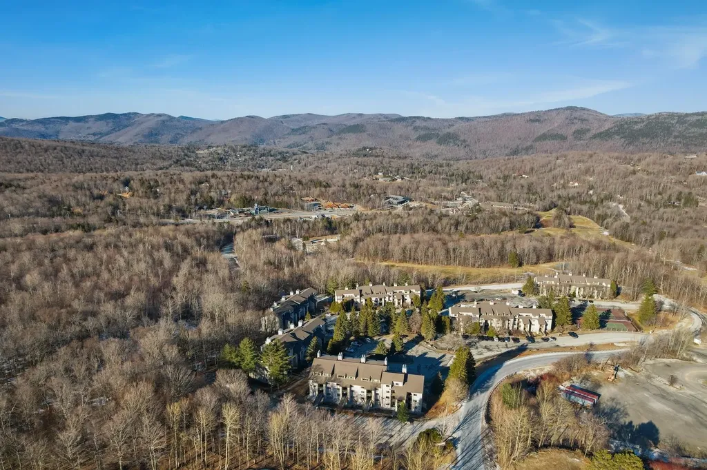 203 Old Mill Road Killington VT 05751