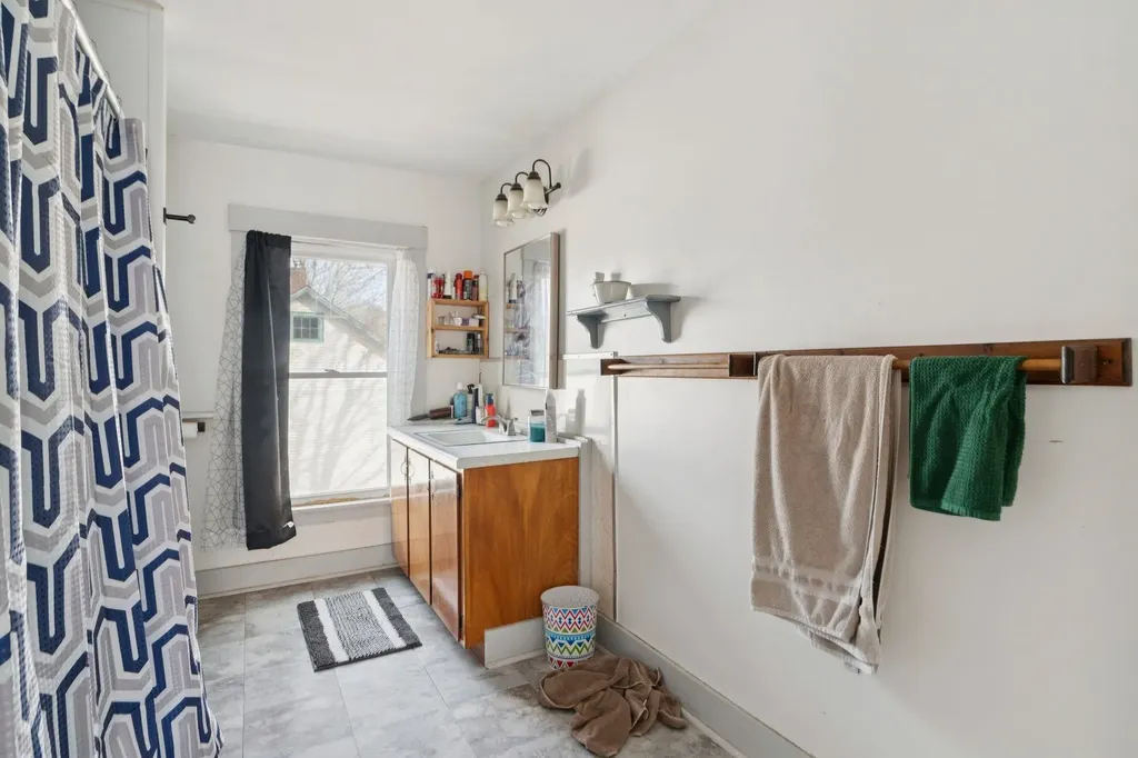 74 Union Street Windsor VT 05089