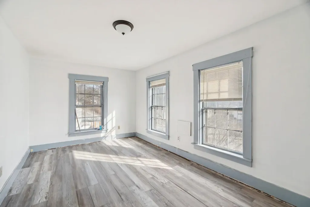 74 Union Street Windsor VT 05089