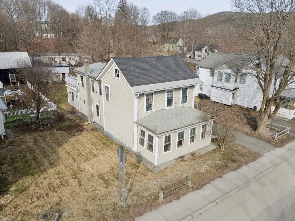 74 Union Street Windsor VT 05089