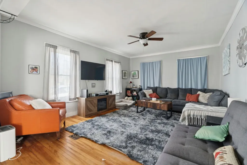 74 Union Street Windsor VT 05089