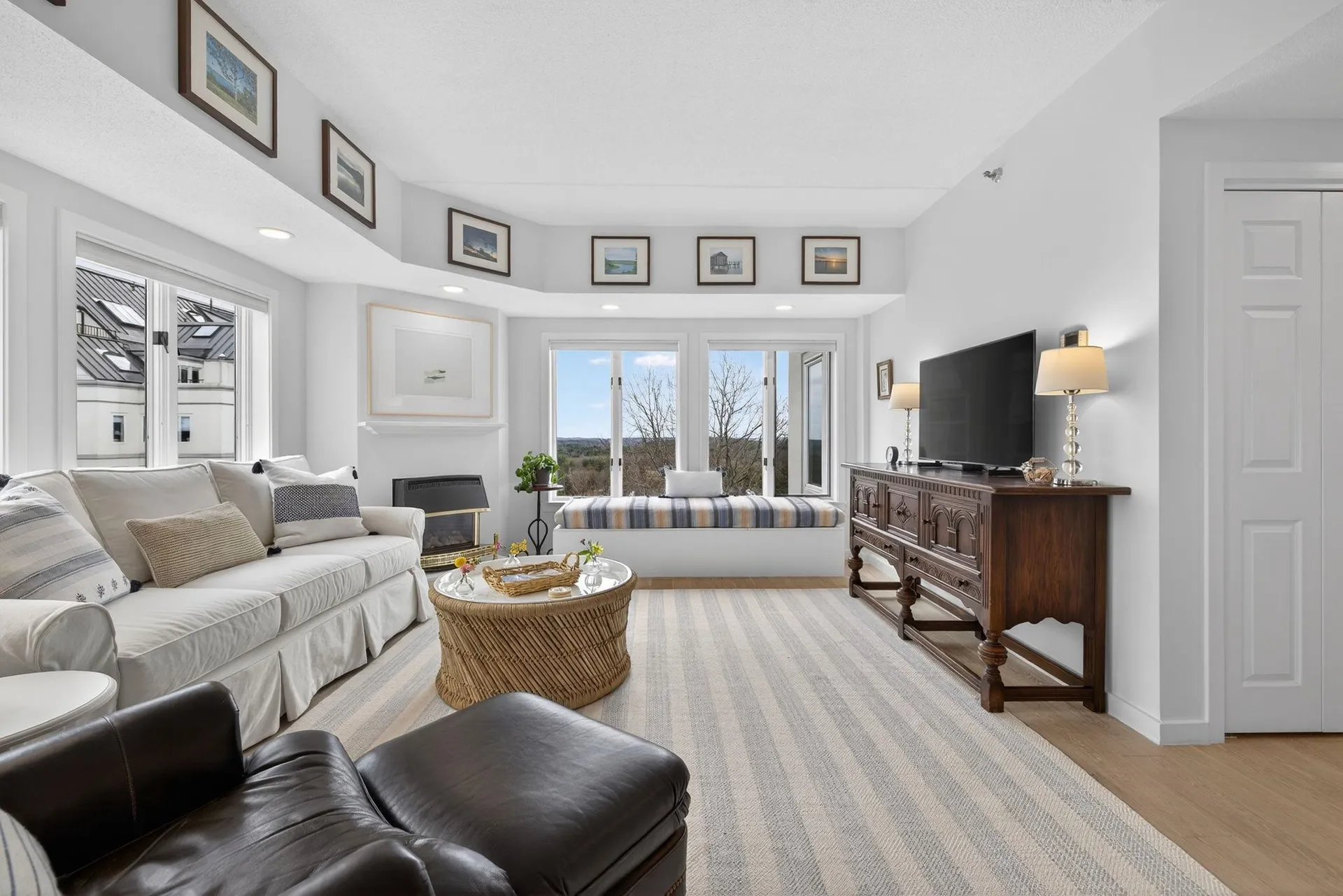 12 Mountain Laurels Drive Nashua NH 03062