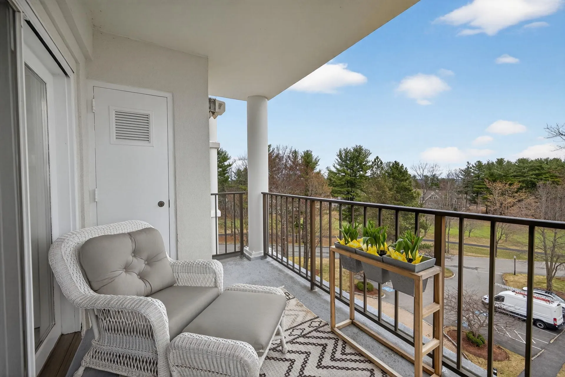 12 Mountain Laurels Drive Nashua NH 03062