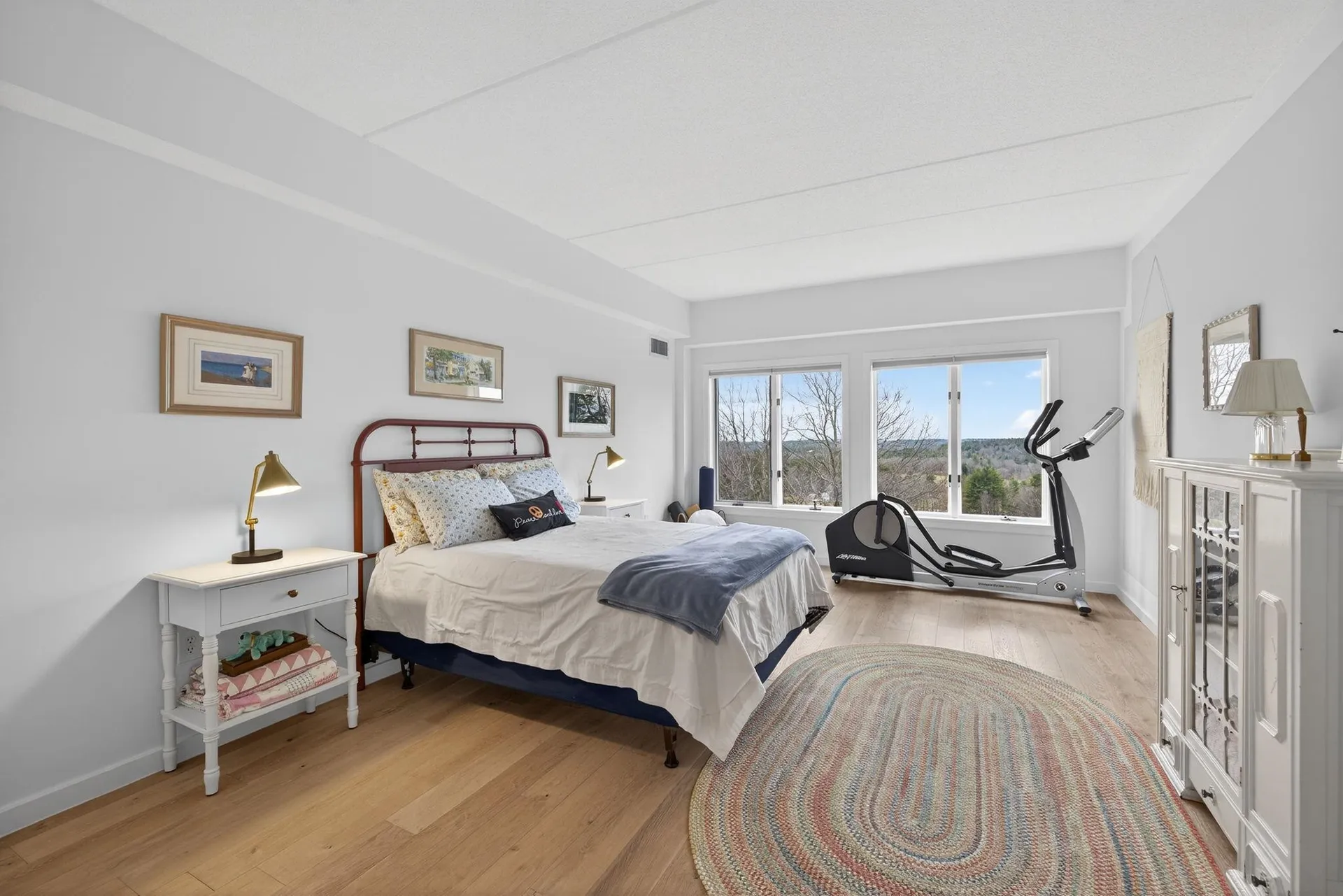 12 Mountain Laurels Drive Nashua NH 03062