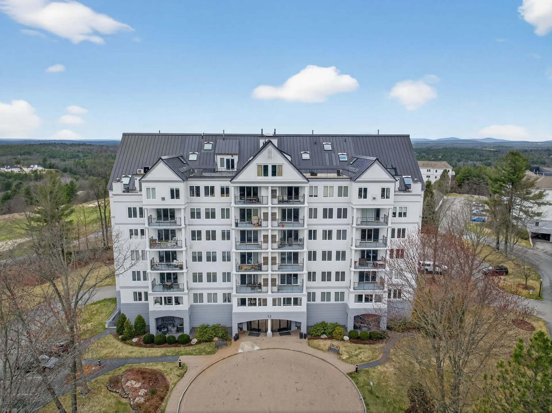 12 Mountain Laurels Drive Nashua NH 03062