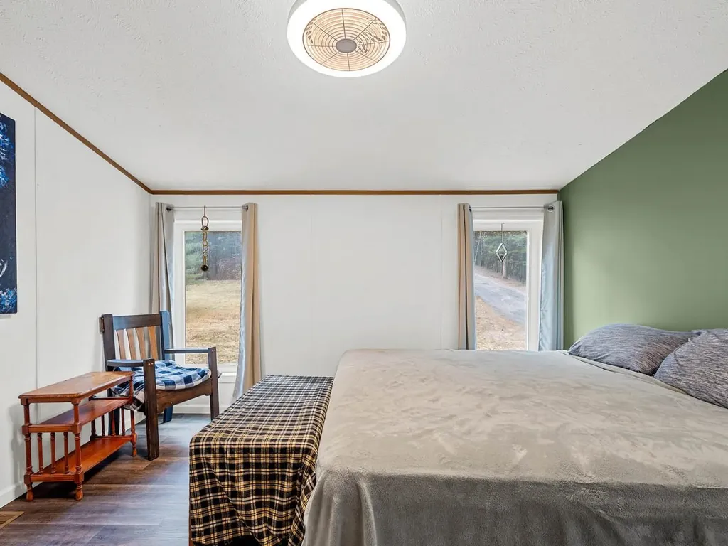 96 Lower Pines Road Warren VT 05674