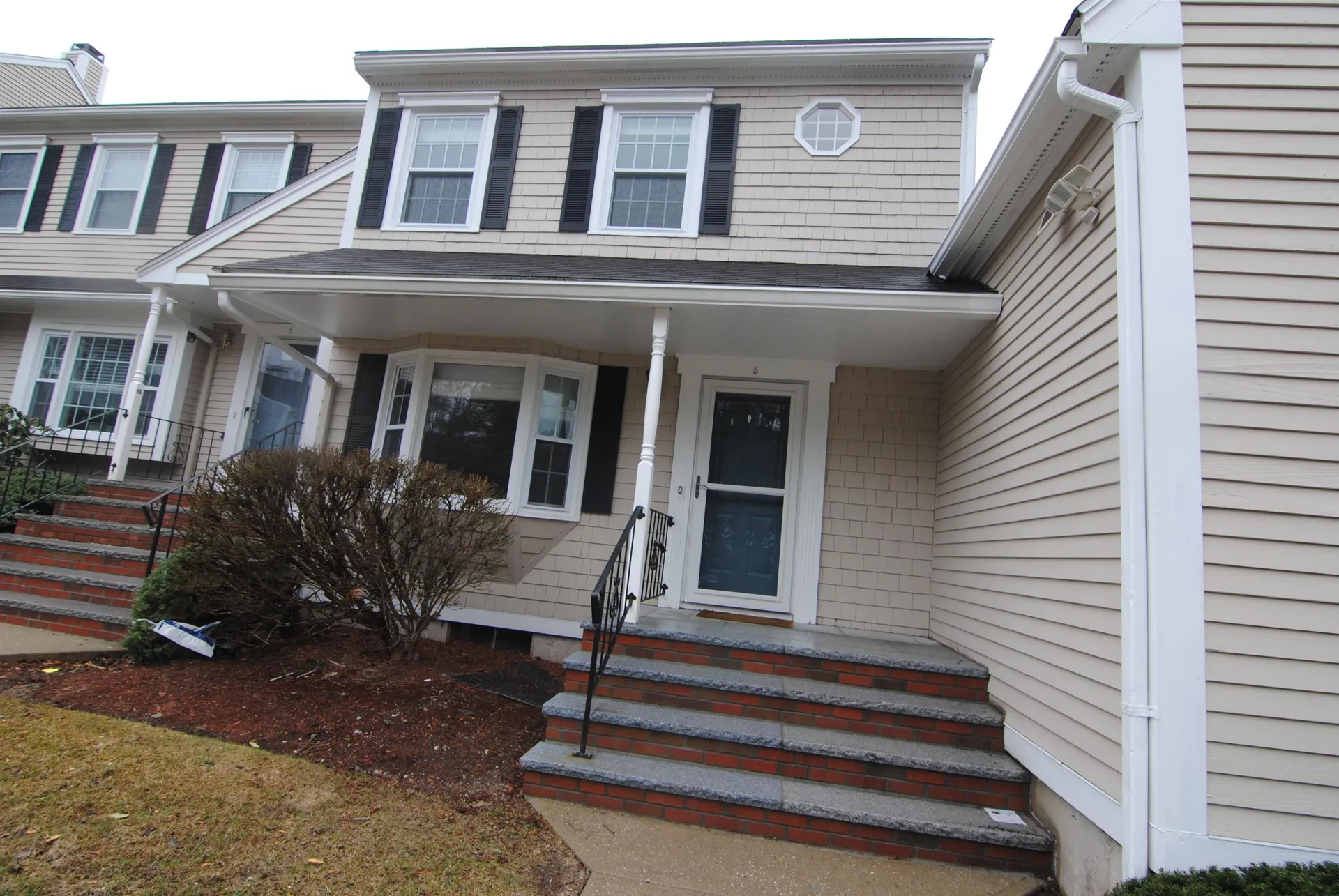 Nashua NH, 5 Cadogan Way