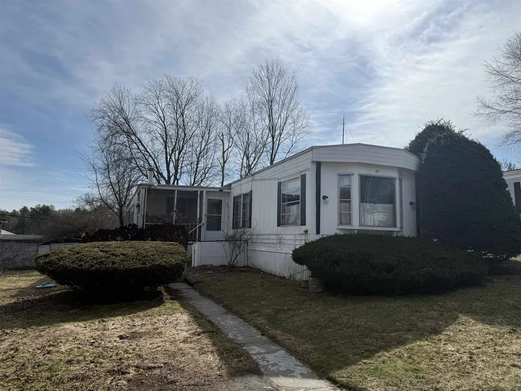 15 Windham Depot Road Derry NH 03038