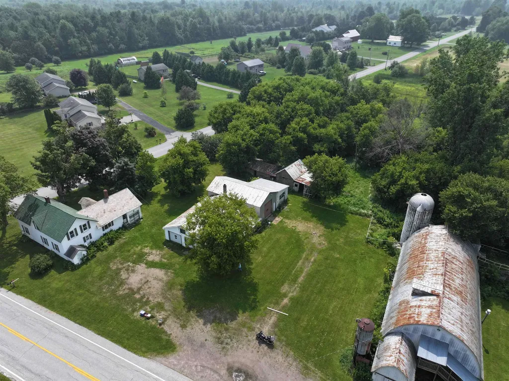 91 Allen Road Grand Isle VT 05458