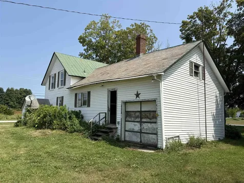 91 Allen Road Grand Isle VT 05458