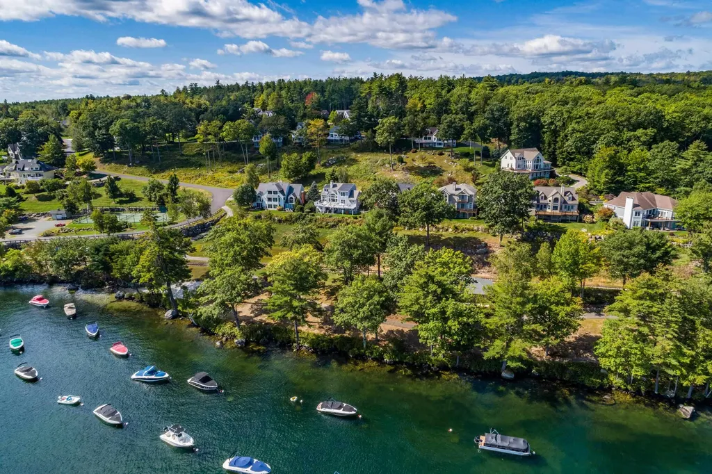 12 Drew Lane Laconia NH 03246
