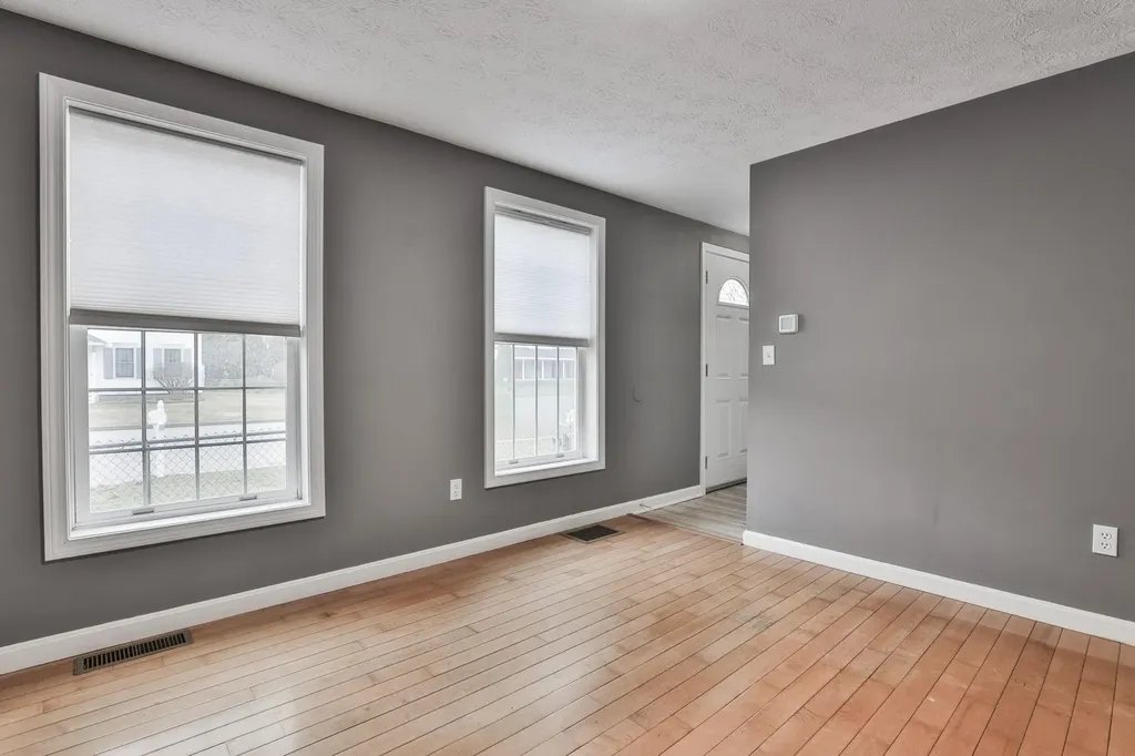 54 Vandora Drive Manchester NH 03103