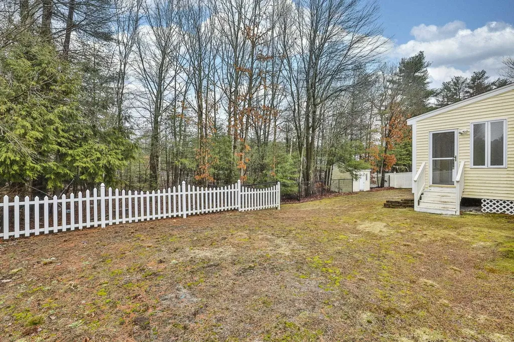 54 Vandora Drive Manchester NH 03103